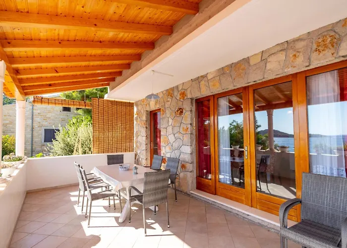 Prizba Bb Сasa de vacaciones Blato (Korcula)