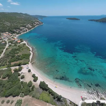 بيت للعطل Bb *